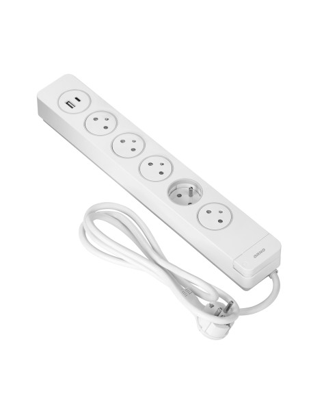  Listwa przeciwprzepięciowa 5 gniazd 2P+Z typu EasyEject, kabel 1,5m (3x1,5mm2), z podświetlanym wyłącznikiem i 2...